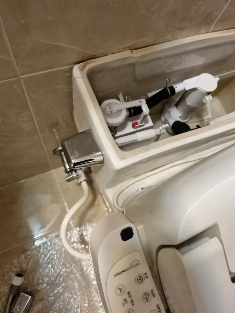 변기 부속품 교체 10